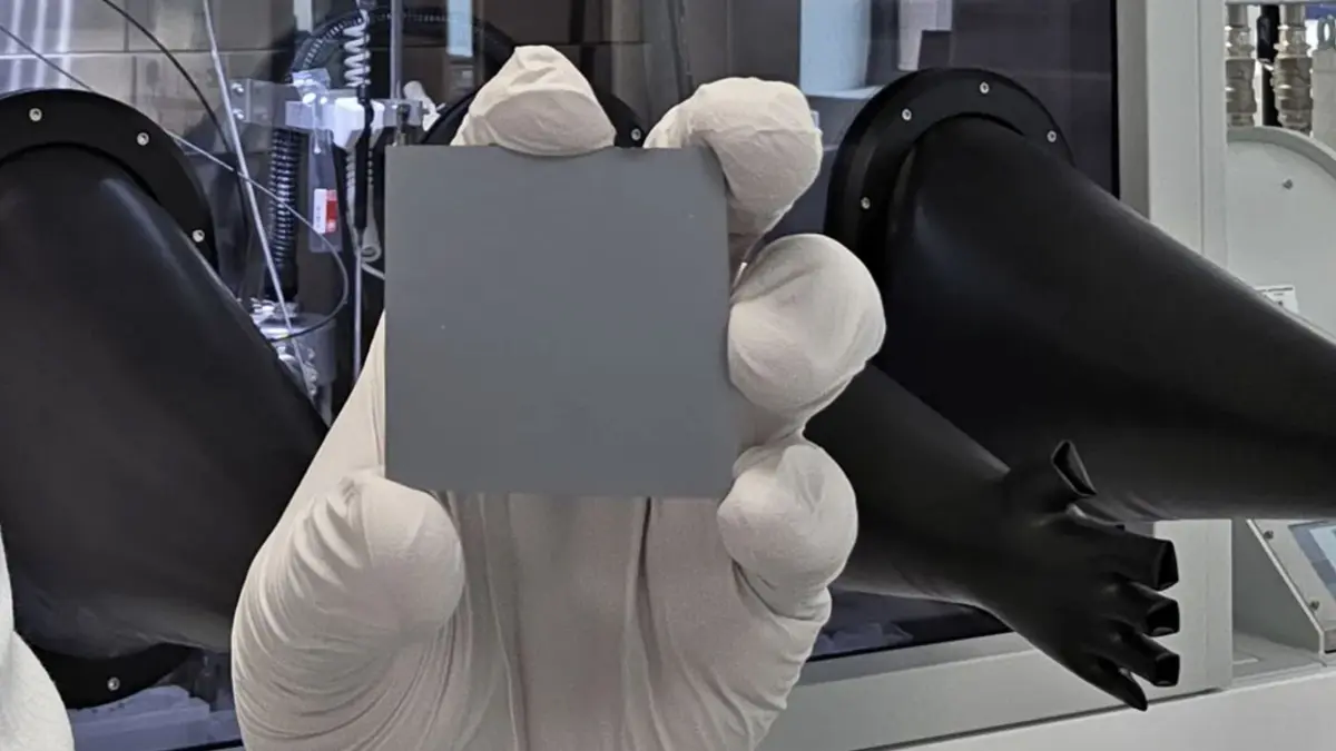 Inovasi Sel Surya Tipis CdTe untuk Energi Luar Angkasa yang Lebih Murah dan Ringan