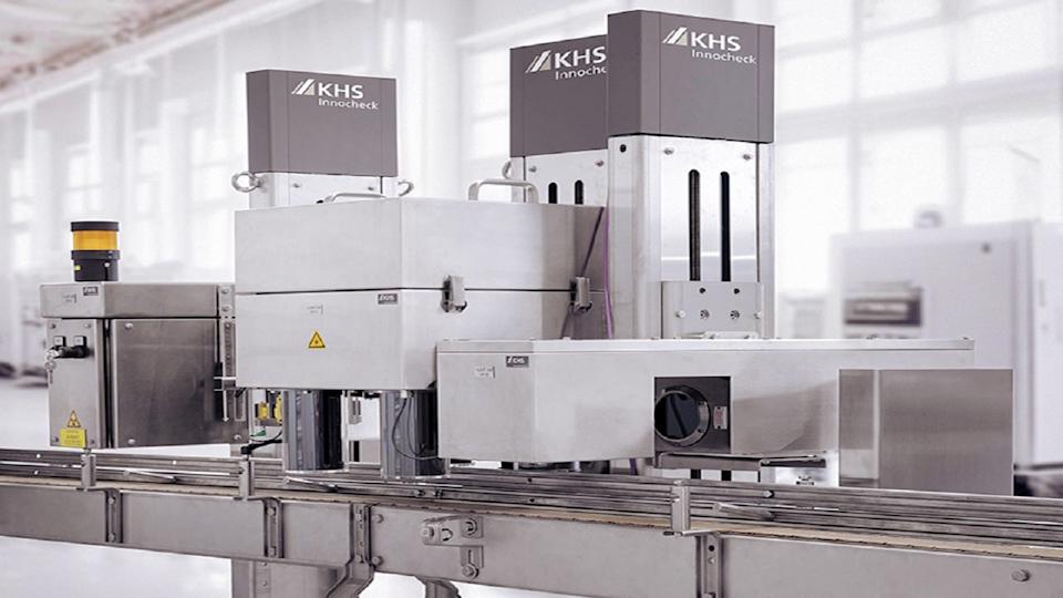 KHS Integrasikan AI Untuk Periksa Tutup Botol Tethered Sesuai Aturan Uni Eropa