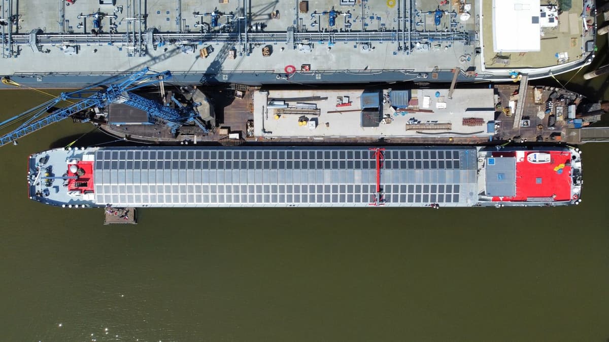 Blue Marlin: Kapal Angkut Pertama Bertenaga Surya untuk Transportasi Ramah Lingkungan