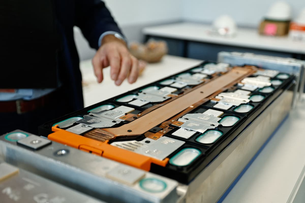 Peneliti Tiongkok Prediksi Kegagalan Anoda Lithium Metal Sejak Siklus Awal