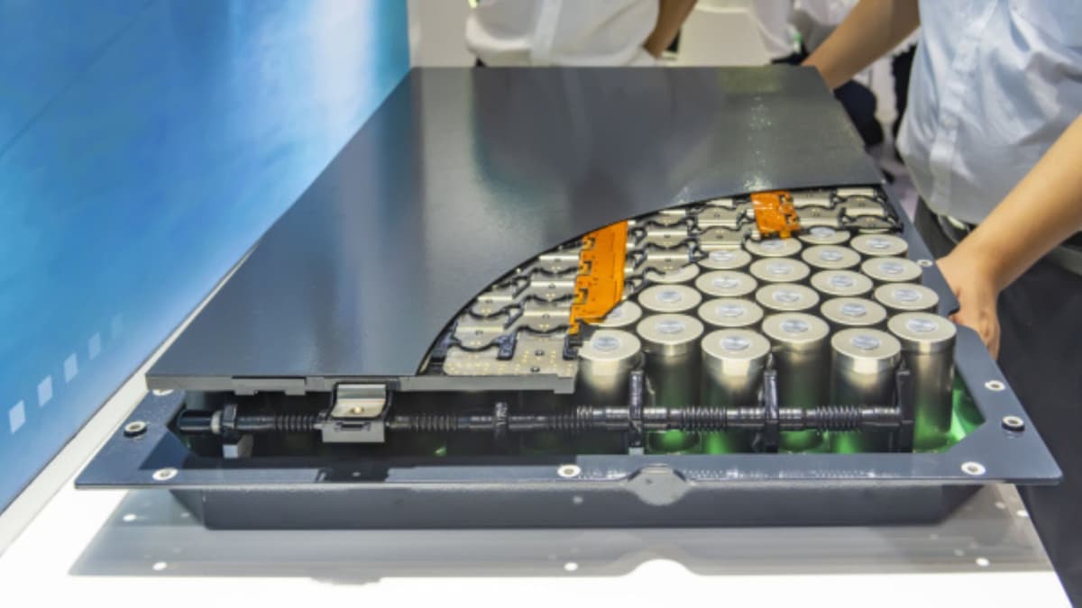 Inovasi Katoda Baterai Tanpa Kobalt dan Nikel dengan Metode Molten Salt