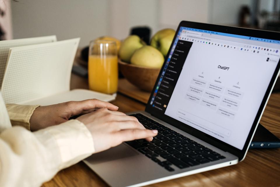 AI dalam Perencanaan Keuangan: Peluang dan Tantangan untuk Investor dan Penasihat