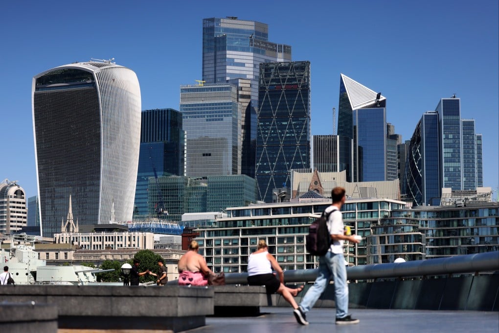 Penurunan Lowongan Kerja di Inggris Dipicu Oleh Kecerdasan Buatan dan Ekonomi Lambat