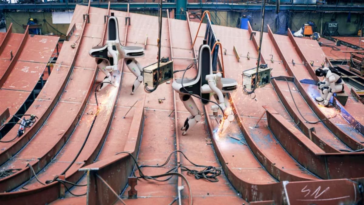 Kolaborasi Robot Canggih Jadi Solusi Otomatisasi di Industri Galangan Kapal