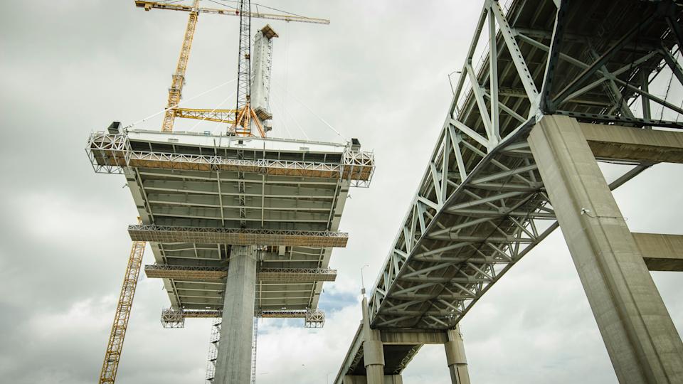 Menteri Transportasi Serukan Lebih Banyak Investasi Modal Amerika di Infrastruktur