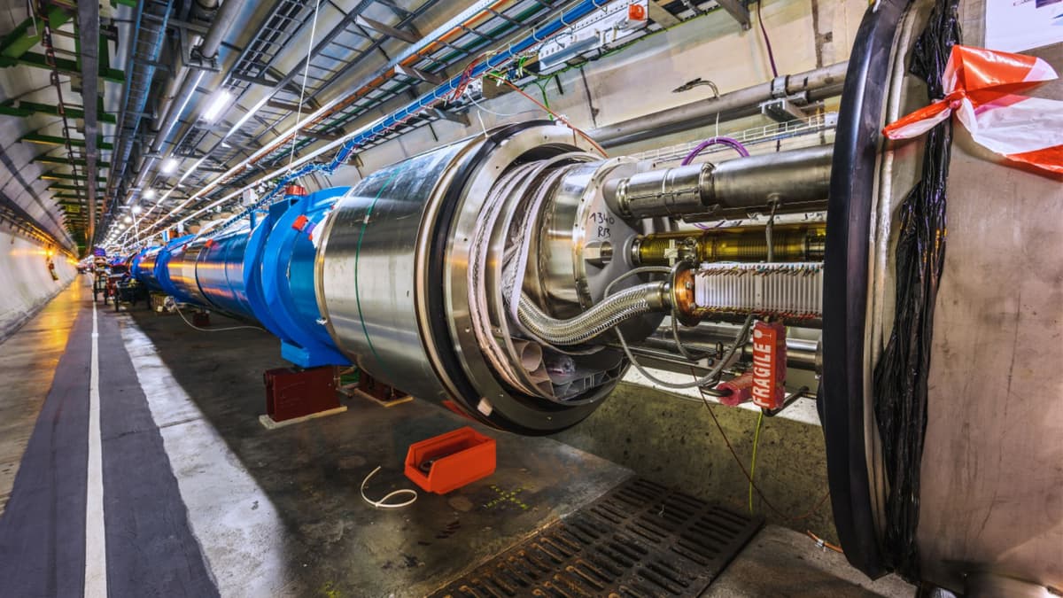 Penemuan Pelanggaran Simetri CP Pertama pada Baryon di CERN