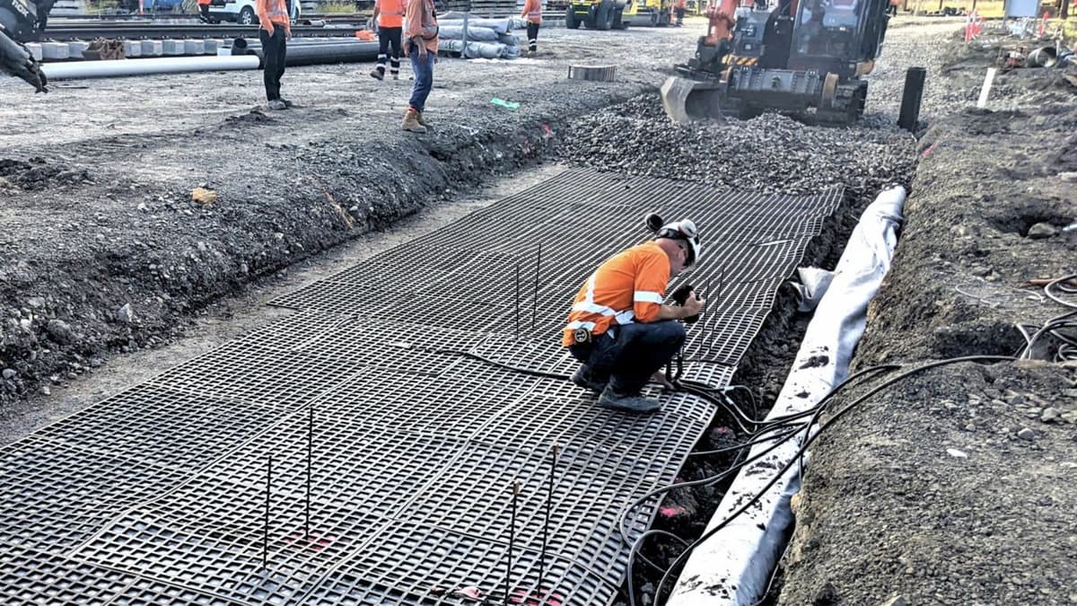 Teknologi Karet Daur Ulang Perpanjang Umur Rel Kereta di Sydney