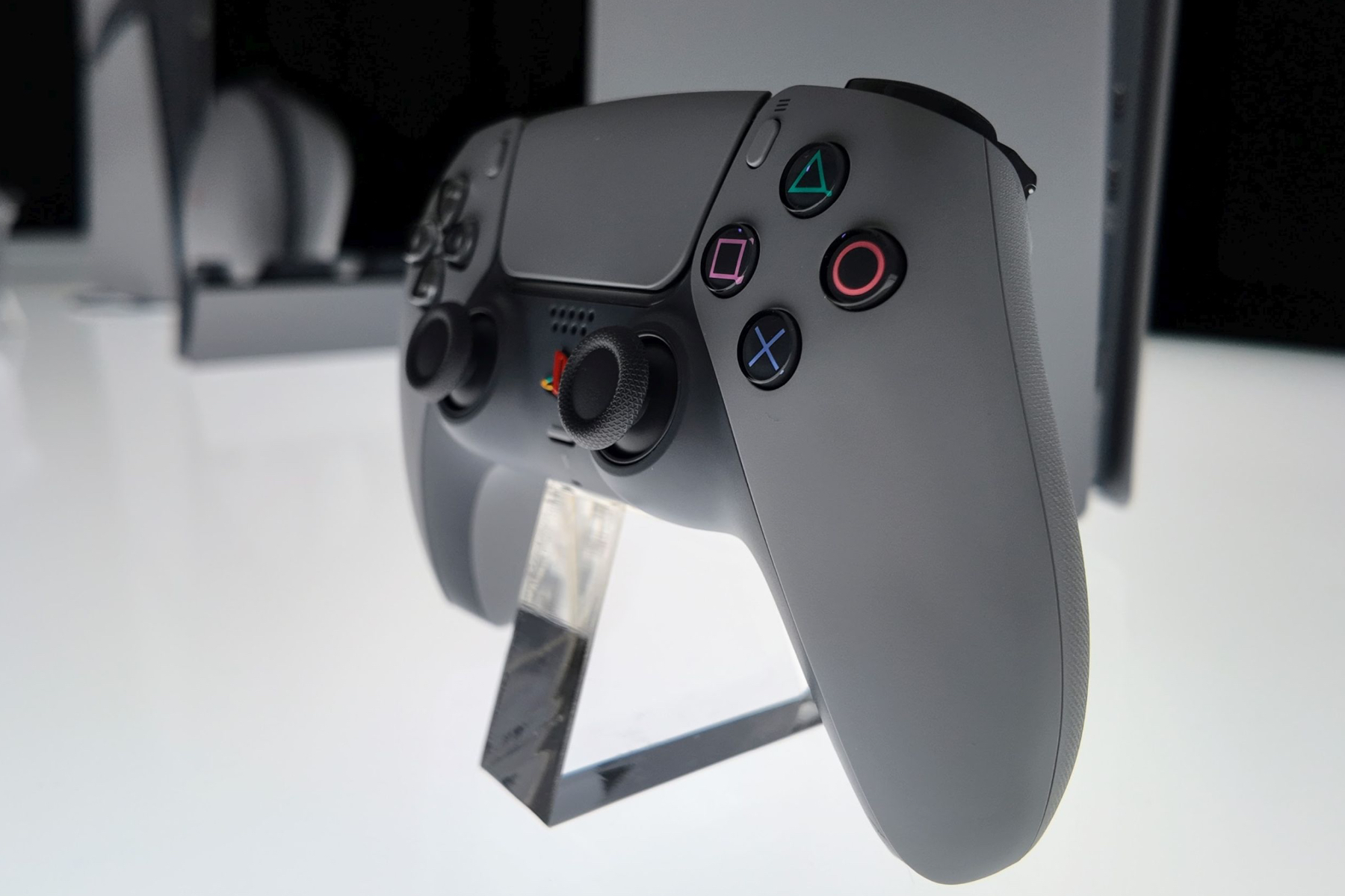 Sony Restock Terbatas DualSense 30th Anniversary Untuk Pecinta PlayStation