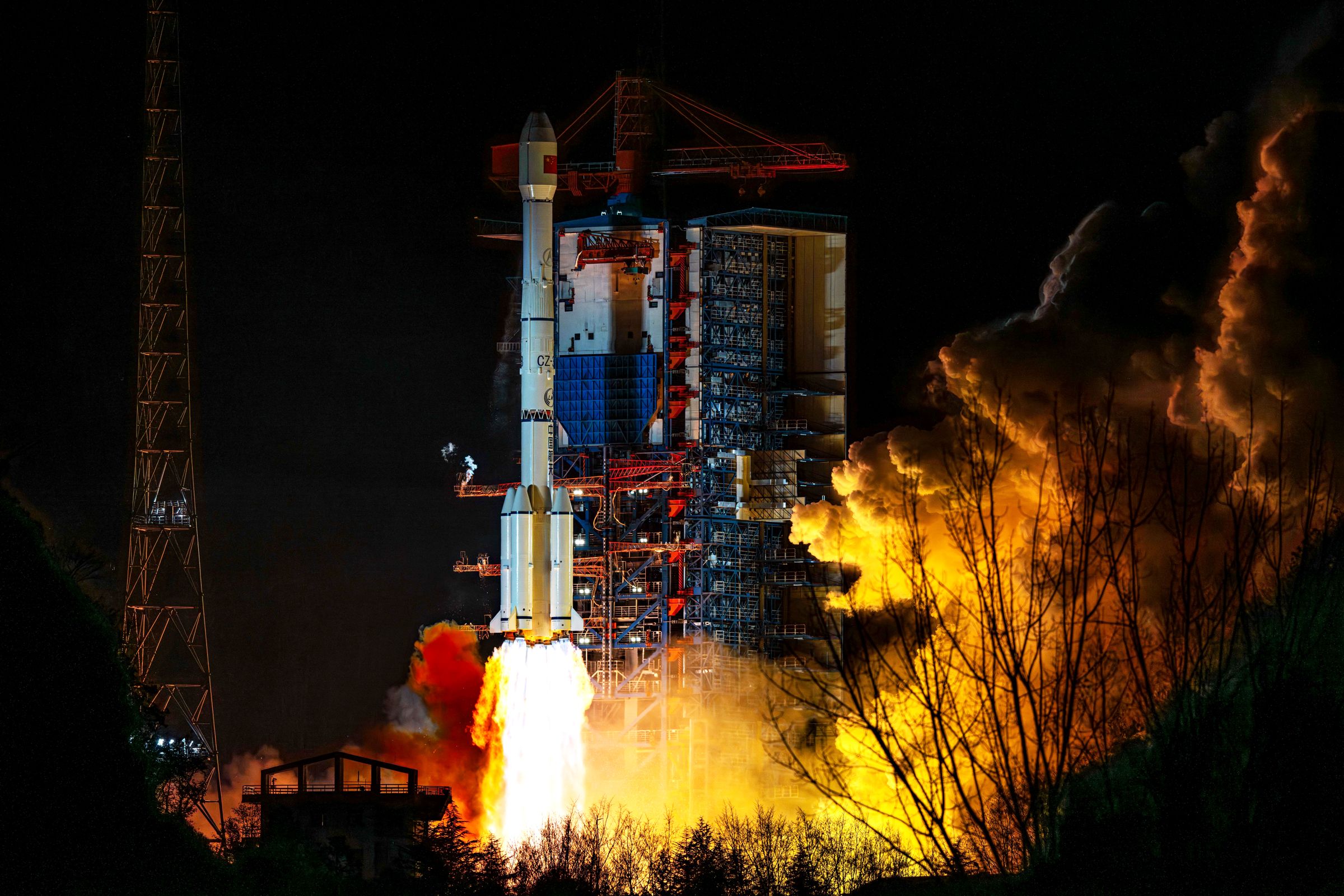 China Demonstrasi Pengisian Bahan Bakar Satelit di Orbit Geosincronus