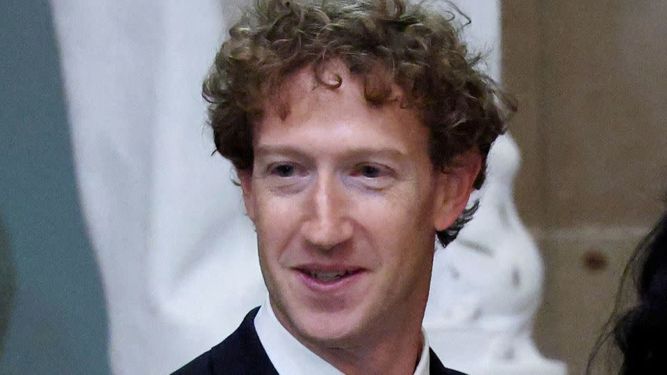 Mark Zuckerberg Berburu Talenta Mahal demi Dominasi AI Superinteligensi