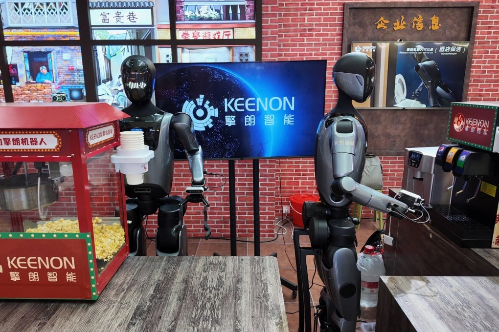 Keenon Robotics Mulai Gunakan Robot Humanoid untuk Tugas Sederhana dan Bertahap