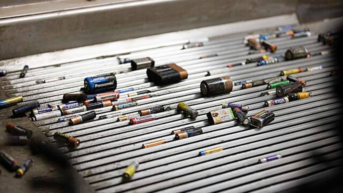 Aluminium Menghambat Daur Ulang Baterai Lithium di Tingkat Atom