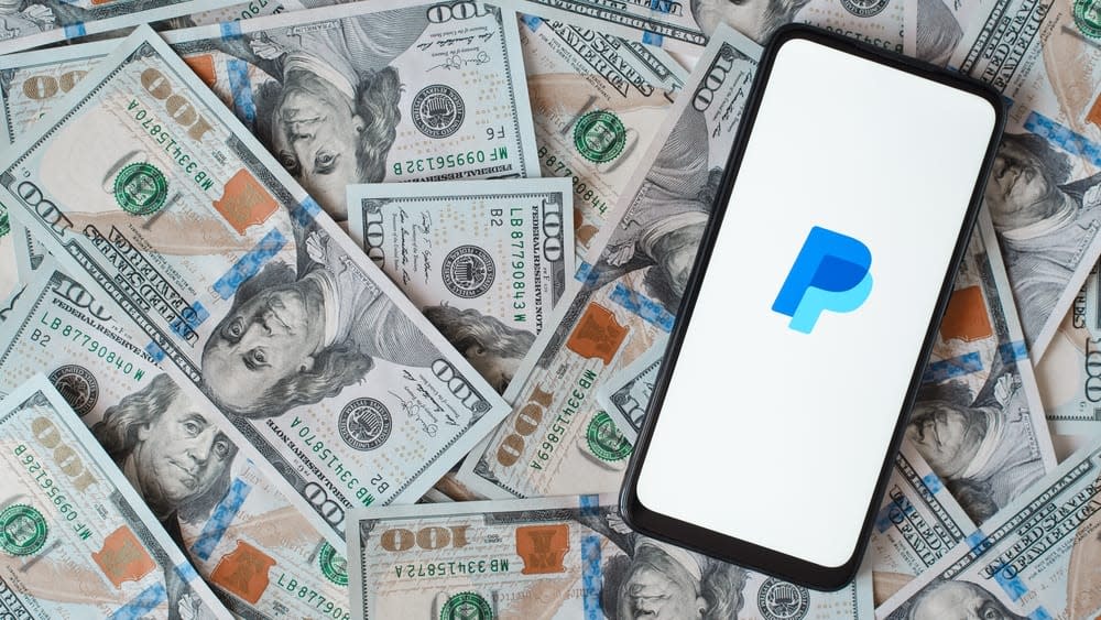 Kinerja Saham PayPal 2025: Menangani Penurunan Transaksi dan Harapan Analis