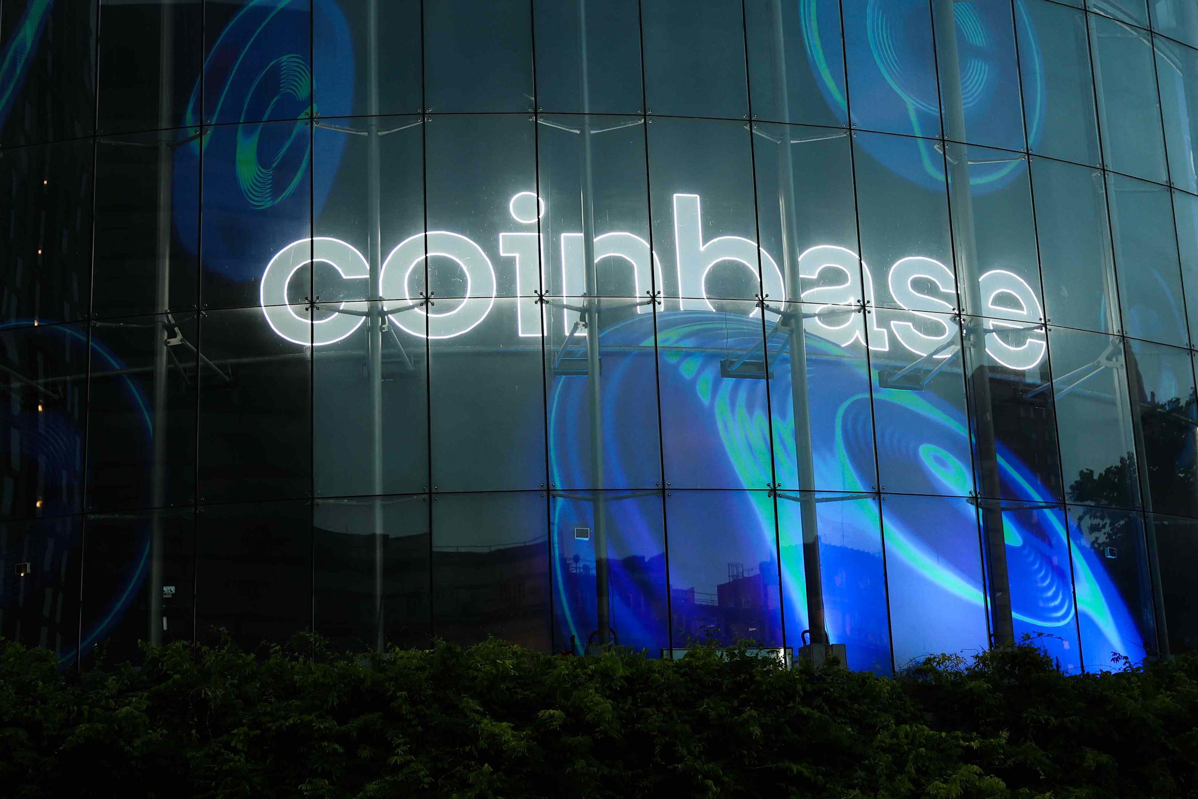 Pendapatan Coinbase Turun, Namun Strategi Baru Dorong Pertumbuhan Masa Depan