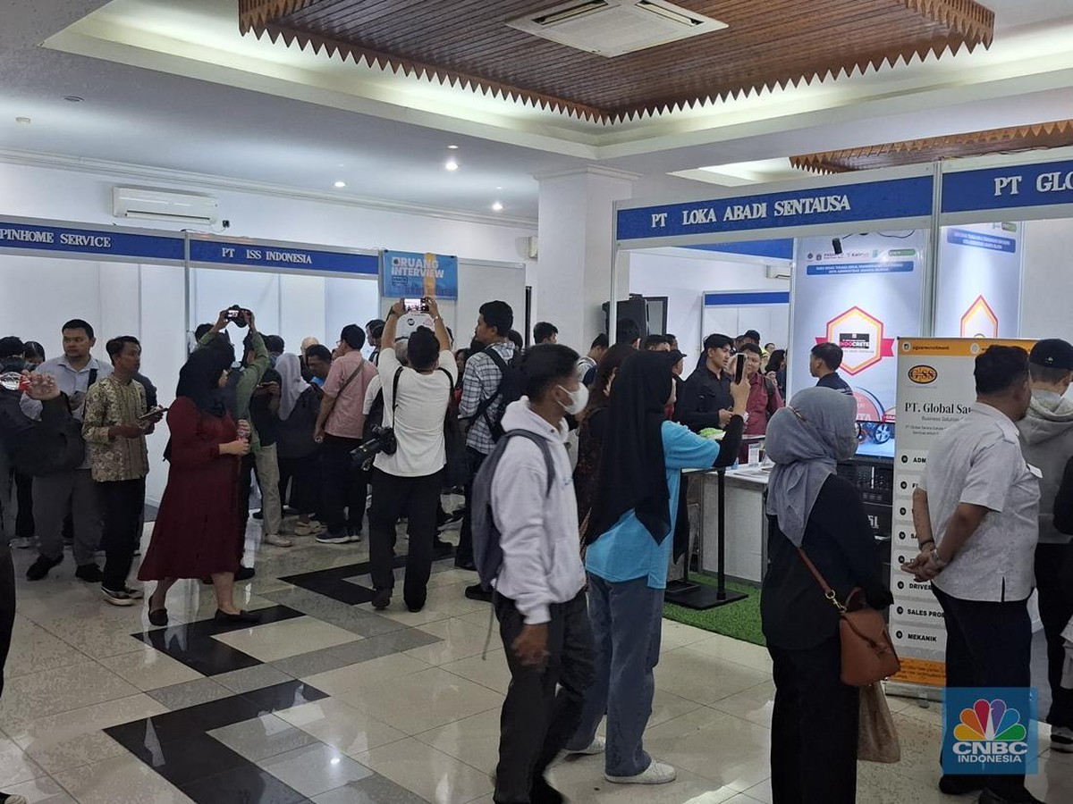 Gen Z Pertanyakan Nilai Pendidikan Tinggi di Tengah Sulitnya Cari Kerja