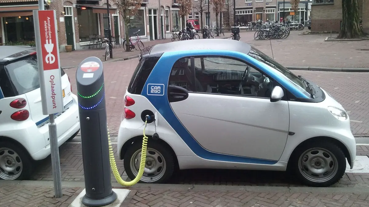 Gagalnya AI dalam Estimasi Baterai EV dan Solusi 'Safety Cage' yang Menjanjikan