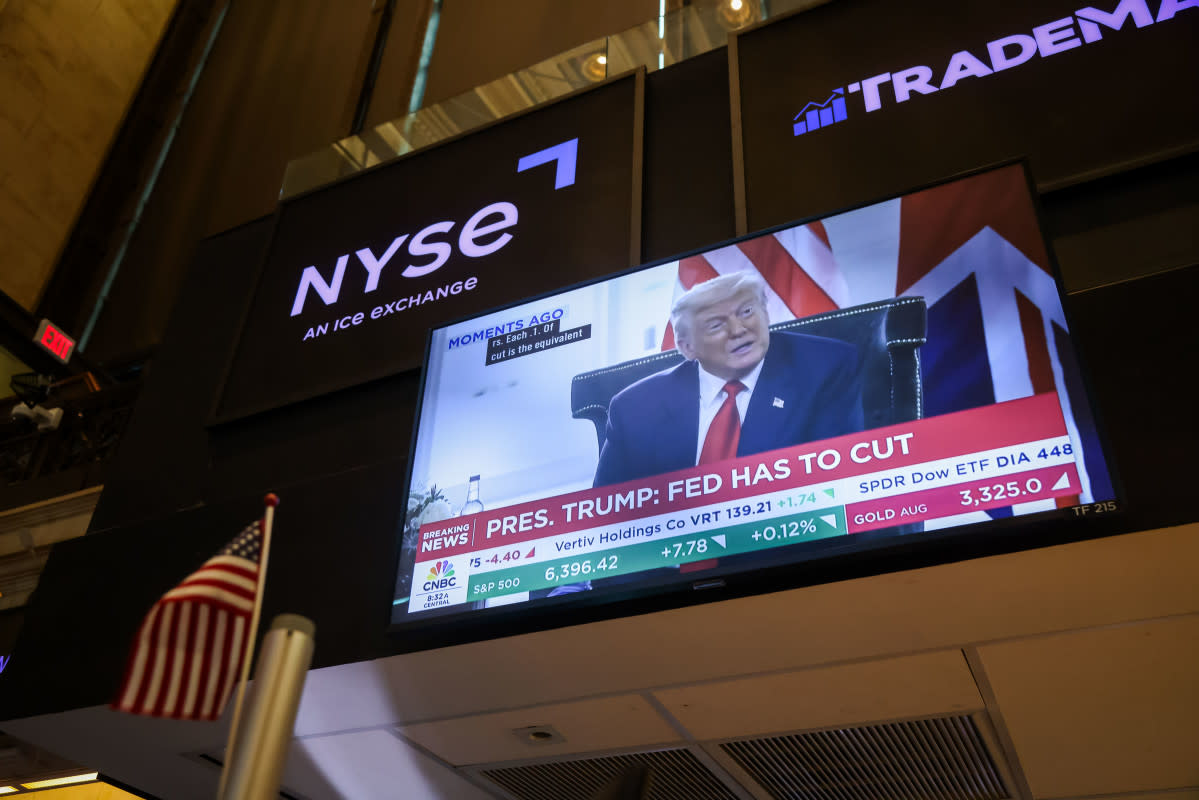 Tarif Baru Trump Memicu Penurunan Pasar Saham dan Likuidasi Besar di Kripto