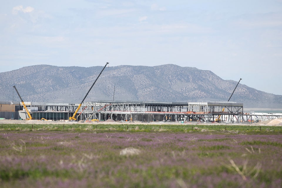 Meta Gandeng Mitra untuk Bangun Pusat Data AI dengan Pembiayaan Baru