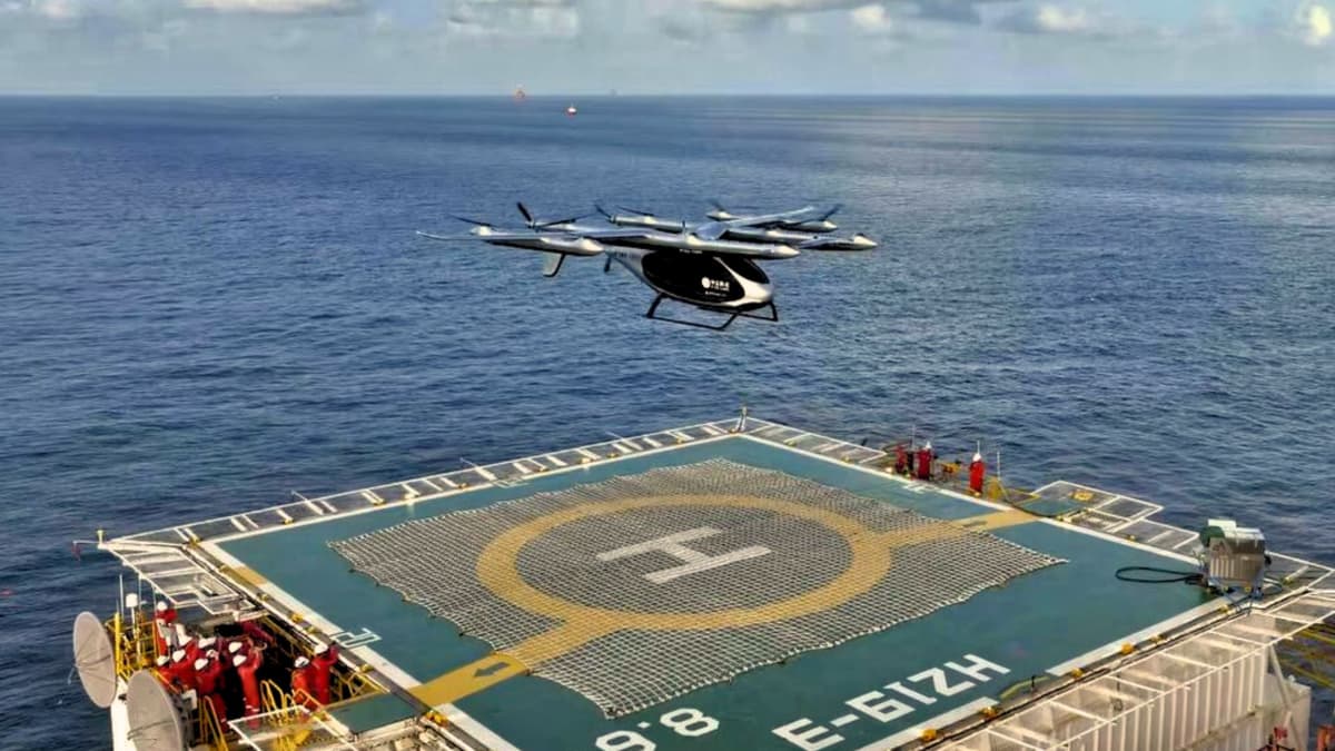 Drone Listrik Terbang Pertama di Dunia Bawa Kargo ke Platform Lepas Pantai