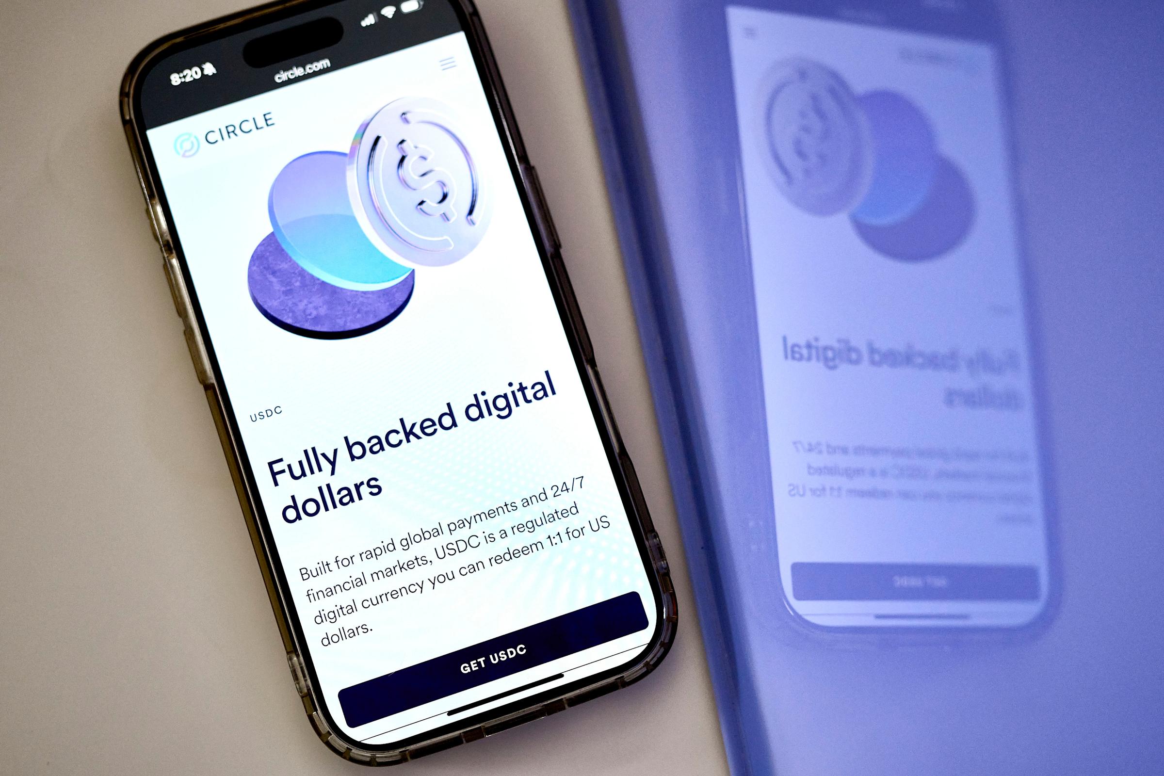 Pertarungan Bank Teknologi Besar Memperkenalkan Stablecoin untuk Pembayaran Digital Cepat