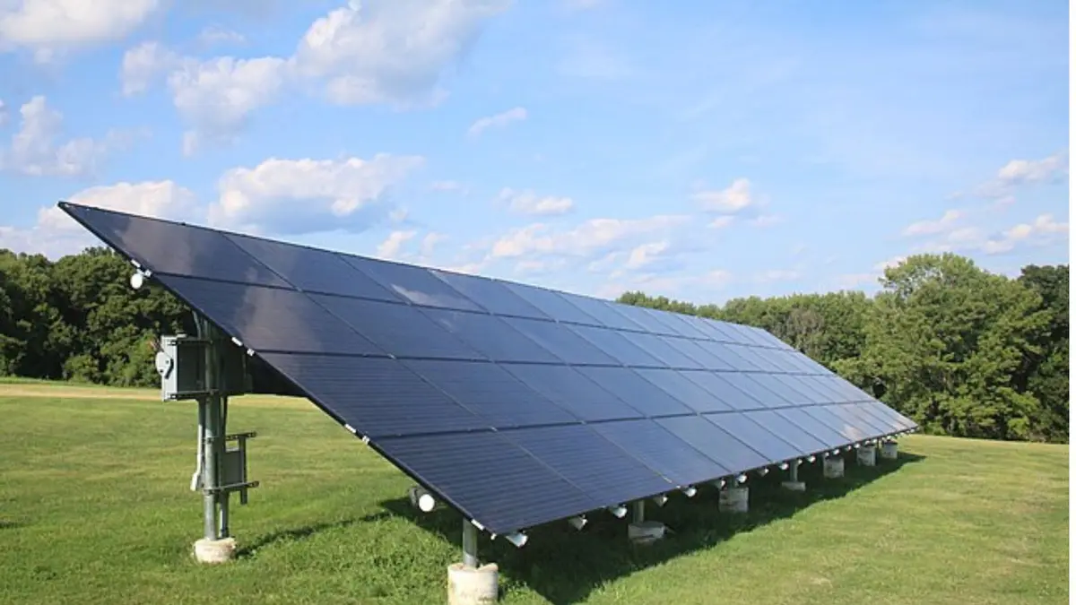 Nano Coating: Rahasia Panel Surya Lebih Efisien dan Tahan Lama