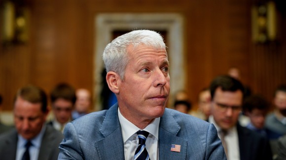 Laporan Kontroversial DoE Meremehkan Dampak Pemanasan Global Picu Protes Ilmuwan