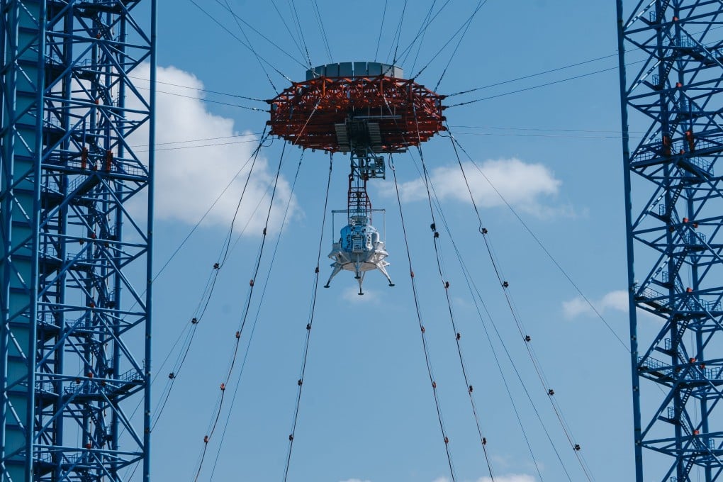 China Sukses Uji Coba Pendarat Berawak, Siap Kirim Astronot ke Bulan
