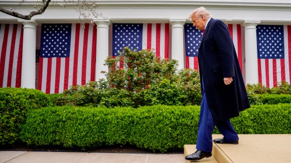 Trump Ubah Cara Pendanaan Riset AS dengan Kontrol Politik Baru