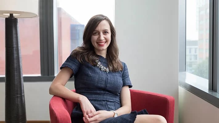 Pengalaman Nyata Mahasiswa LeBow Menyelesaikan Masalah Perusahaan Sebelum Lulus