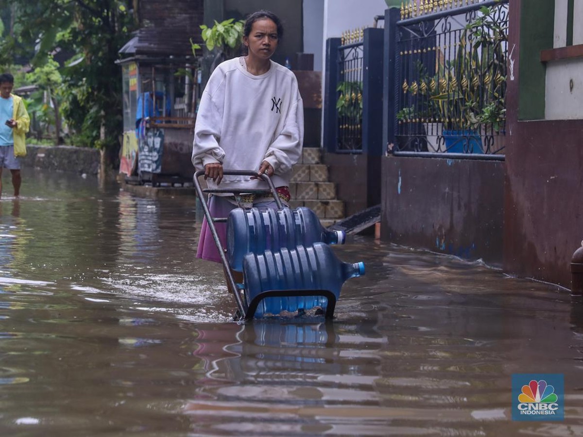 BMKG Peringatkan Hujan Lebat dan Angin Kencang di Indonesia Tengah Agustus 2025