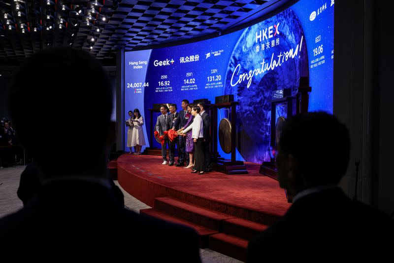 Hong Kong Tarik Perusahaan China dengan Aturan Rahasia IPO di Tengah Ketidakpastian