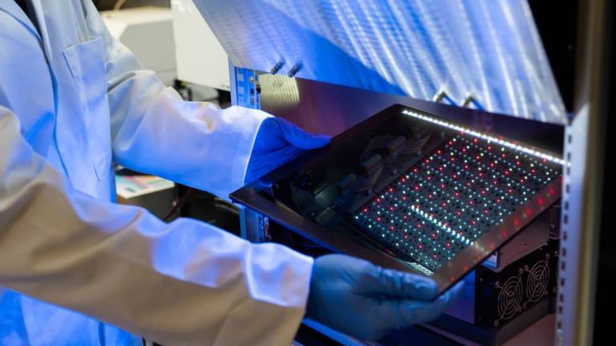 Inovasi Sel Surya Perovskit Tingkatkan Daya Perangkat Elektronik Indoor Tanpa Baterai