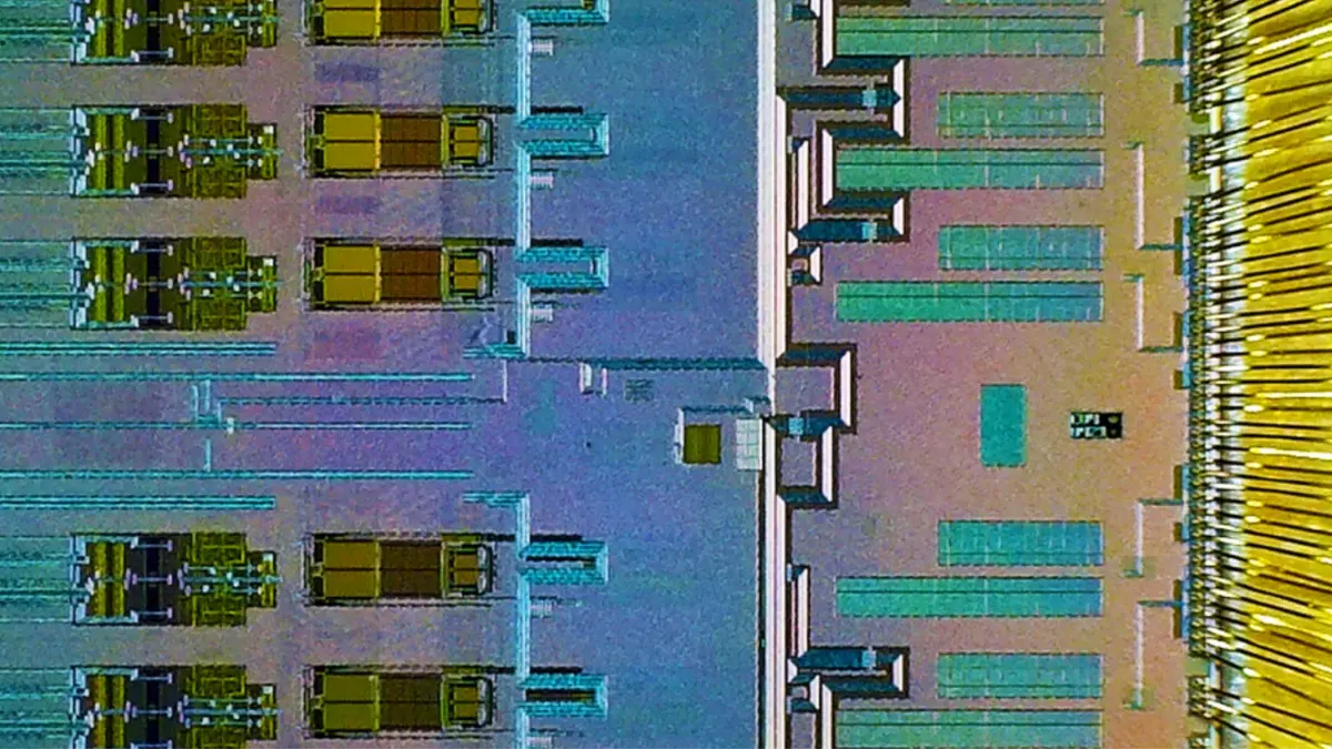 Chip Khusus Tahan Radiasi Dukung LHC Kembangkan Data Tabrakan Partikel