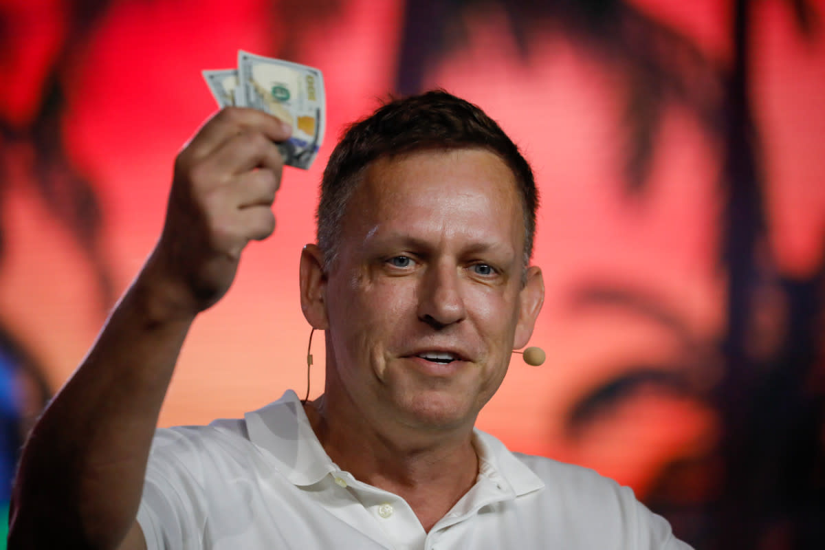 Saham Kripto Melonjak Setelah Peter Thiel Investasi Besar di Ethereum