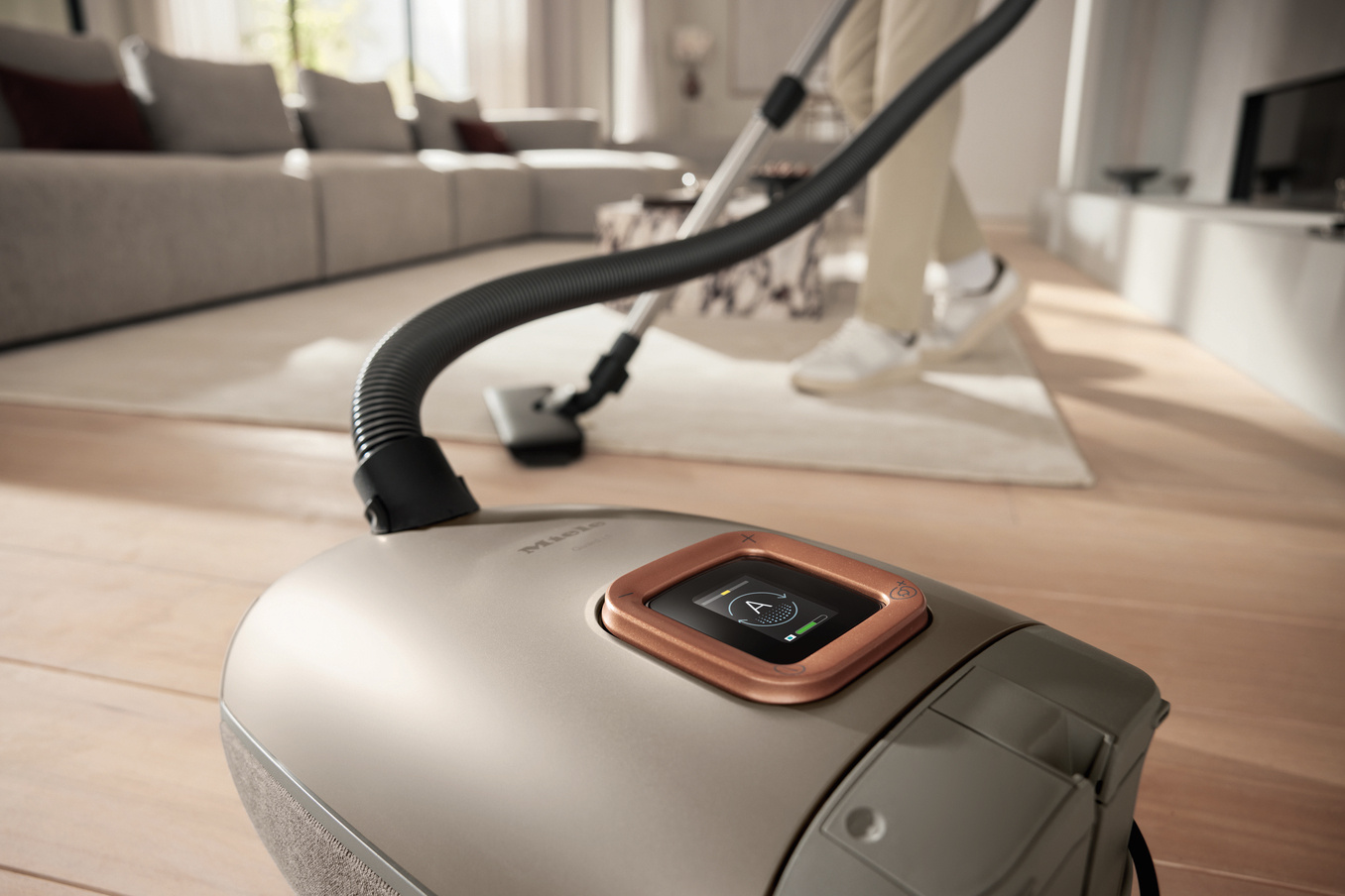 Miele Luncurkan Vacuum Canister Pintar Pertama dengan Harga Fantastis