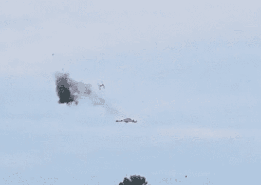 Angkatan Darat AS Uji Drone FPV Bersenjata Tembak Jatuh Drone Musuh Pertama Kali