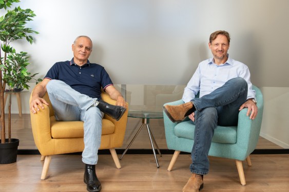 NeoLogic Ciptakan CPU Server Hemat Energi Menghadapi Krisis Data Center