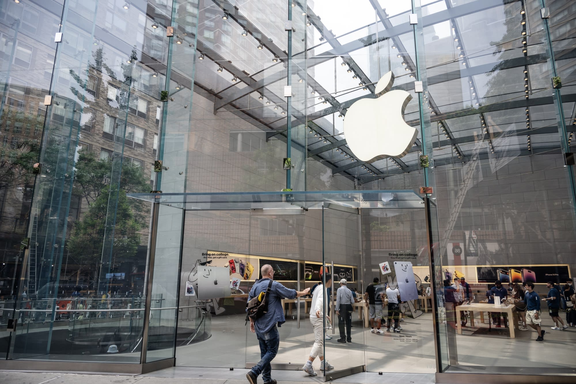 Apple Siapkan Robot dan Siri Baru Untuk Menguasai Kecerdasan Buatan di Rumah