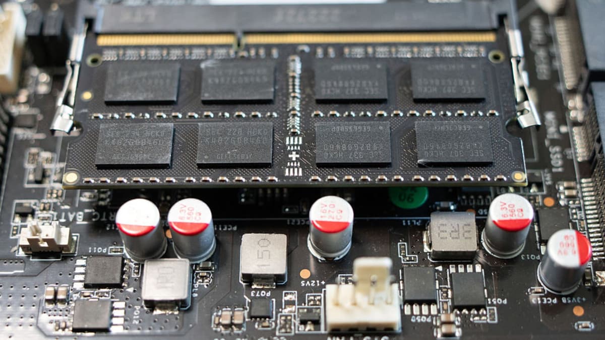 Mikrochip Gelombang Mikro Cornell: Komputasi Cepat dan Hemat Energi untuk Perangkat Pintar