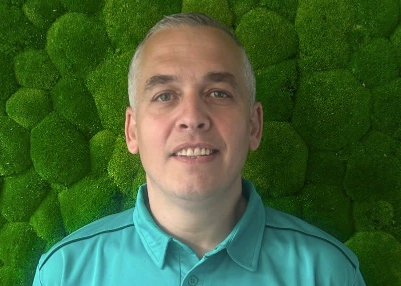 CarMoney Tunjuk Adam Watson Perkuat Dukungan Dealer di Lancashire