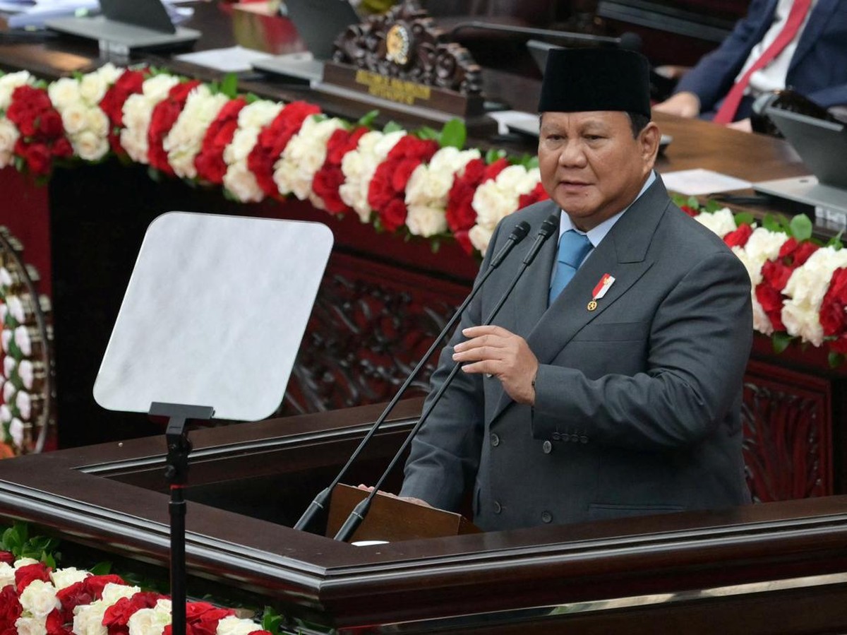 Prabowo Siapkan 288.000 Smart TV untuk Tingkatkan Pendidikan di Daerah Terpencil