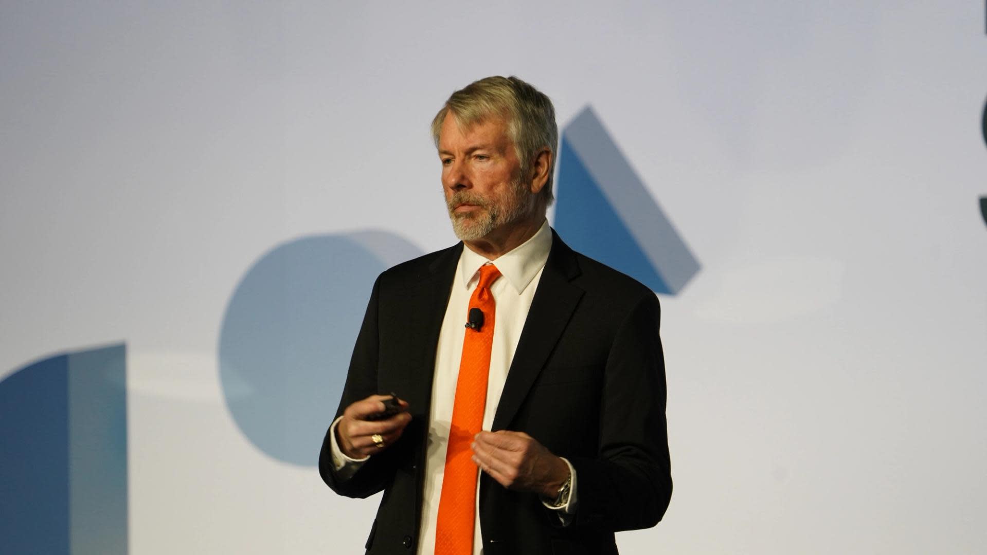 Bitcoin dan Strategy (MSTR) Tampil Hebat dengan Rasio Sharpe Tertinggi Saat Volatilitas Turun