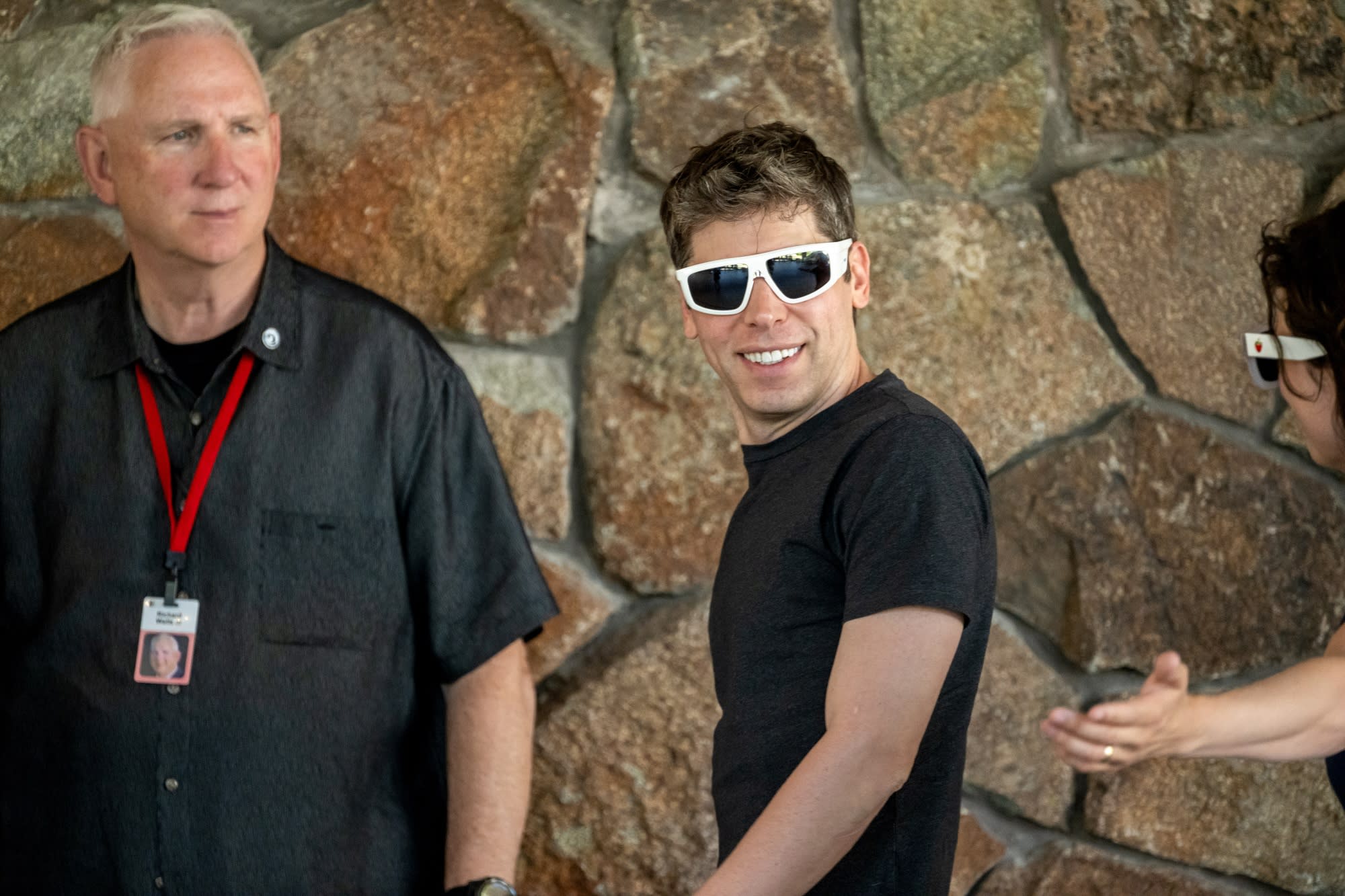 OpenAI Raih Valuasi Rp 8.22 quadriliun ($500 Miliar)  lewat Penjualan Saham Karyawan Sebesar Rp 98.67 triliun ($6 Miliar) 