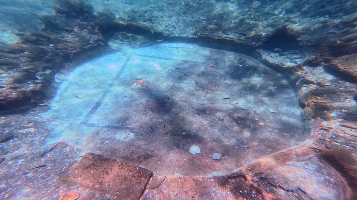 Penemuan Kompleks Termal Romawi Mewah yang Diduga Milik Cicero di Baiae