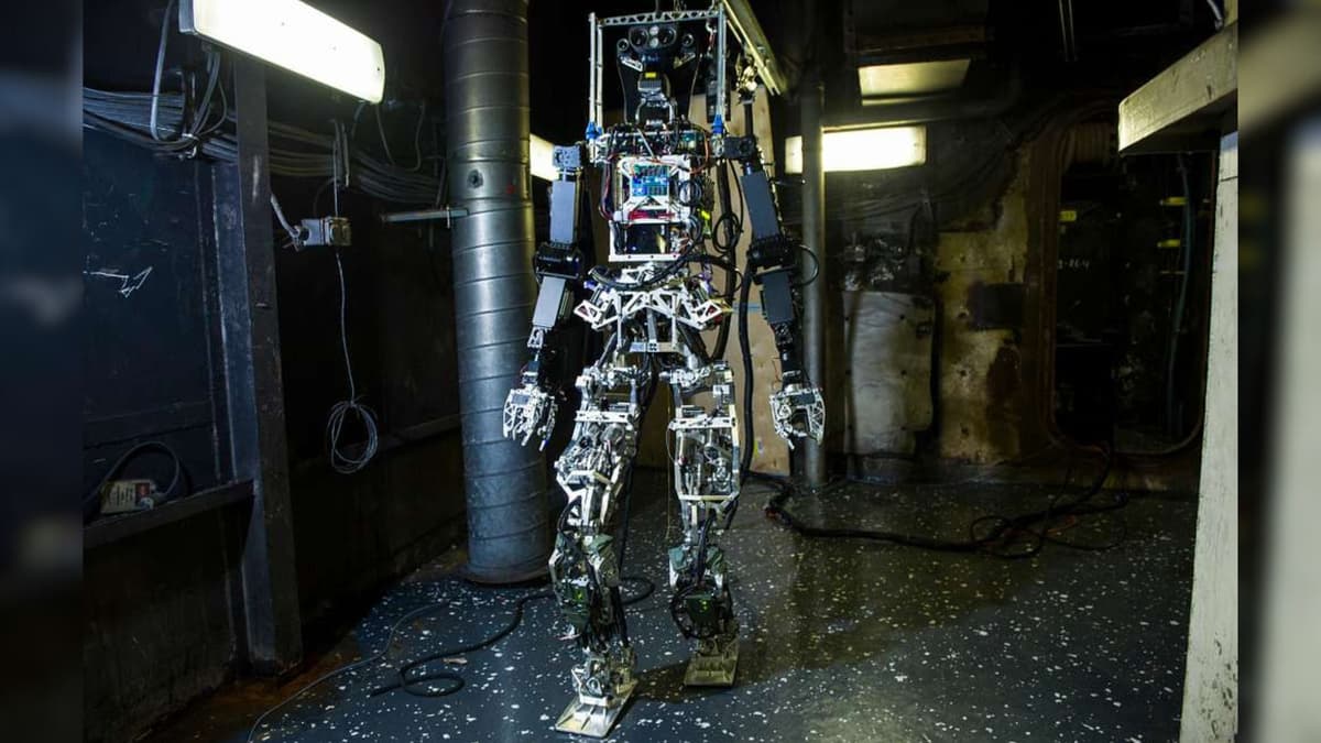 Mengapa Robot Humanoid Butuh Tubuh Pintar, Bukan Hanya Otak Canggih