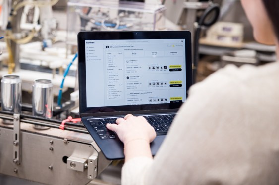 Keychain Manfaatkan Talenta India Kembangkan Platform AI untuk Manufaktur Global