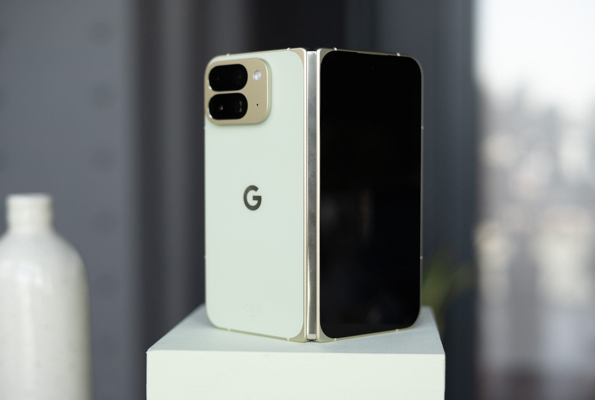 Google Pixel 10 Pro Fold Resmi dengan Tahan Air Debu IP68 dan Fitur AI Canggih