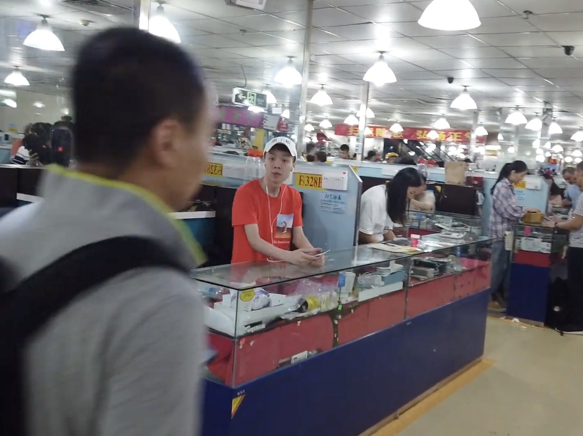 Feiyang Times Shenzhen: Pusat Penjualan iPhone Curian yang Mengancam Pengguna