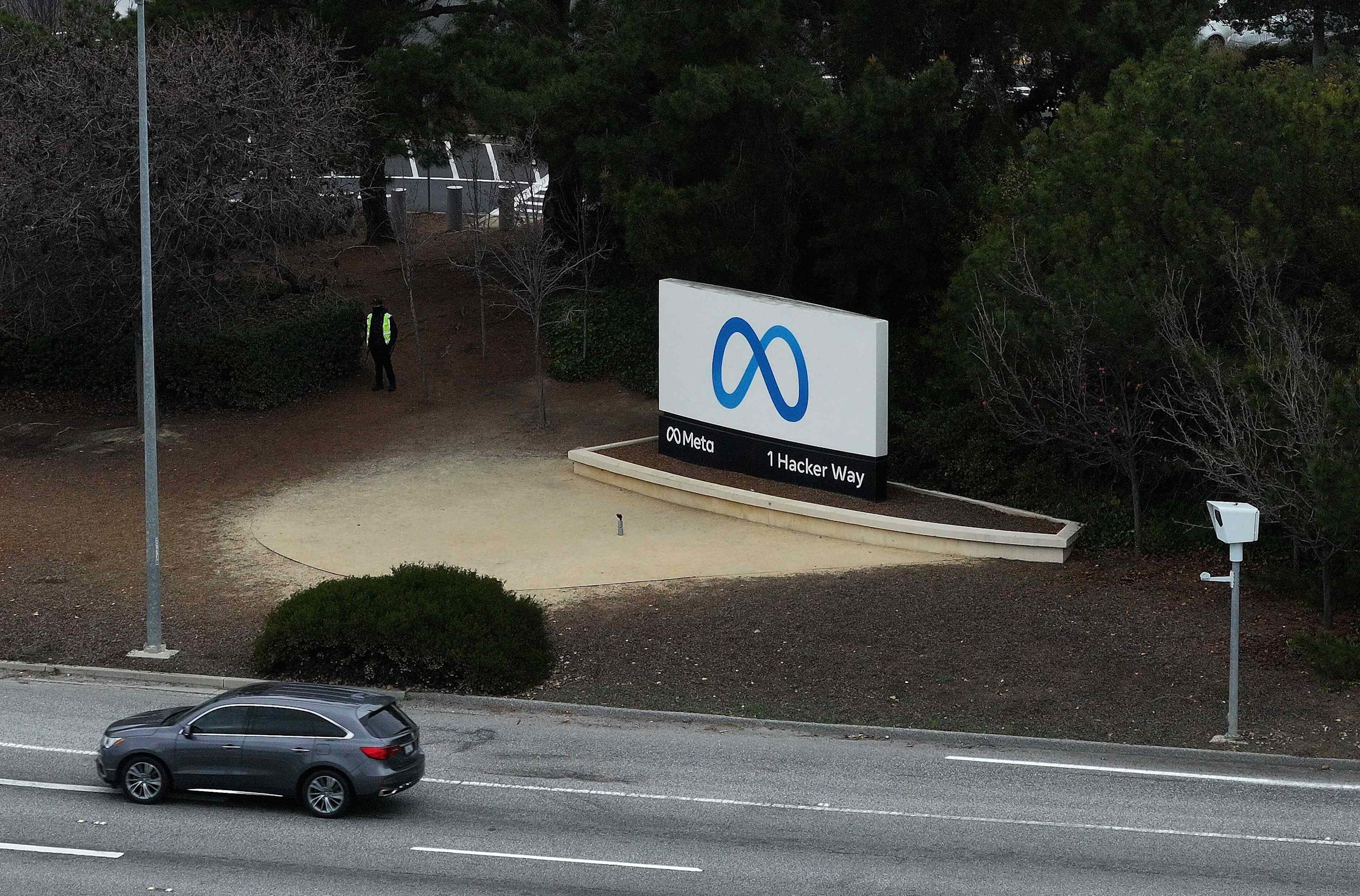 Meta Rekrut Pemimpin AI Apple untuk Perkuat Divisi Superintelligence