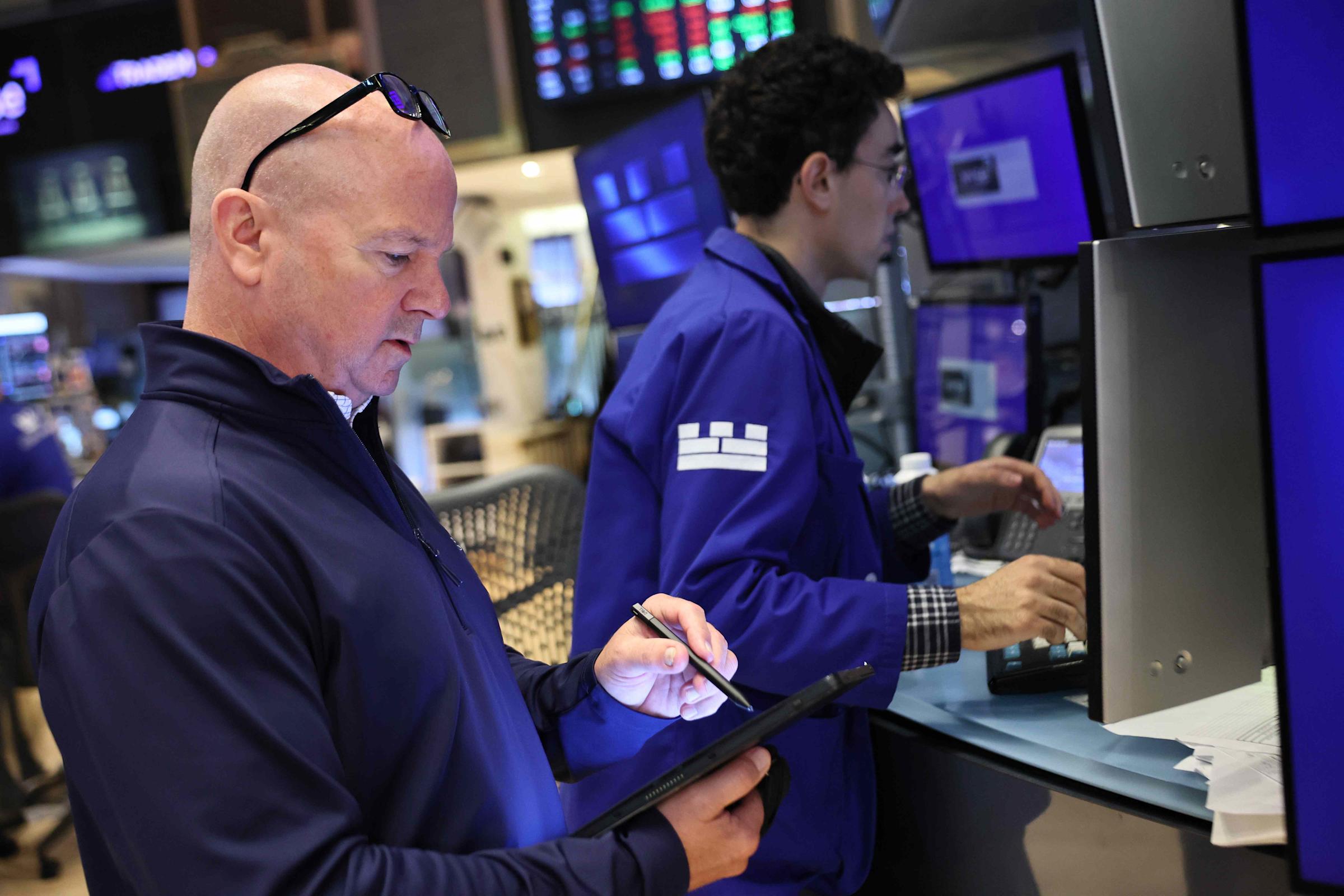 Pasar Saham Melonjak Setelah Federal Reserve Isyaratkan Pemangkasan Suku Bunga